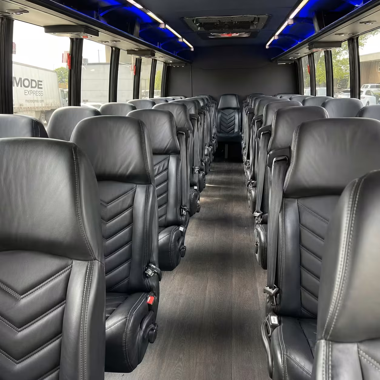brentwood 35 passenger minibus rental