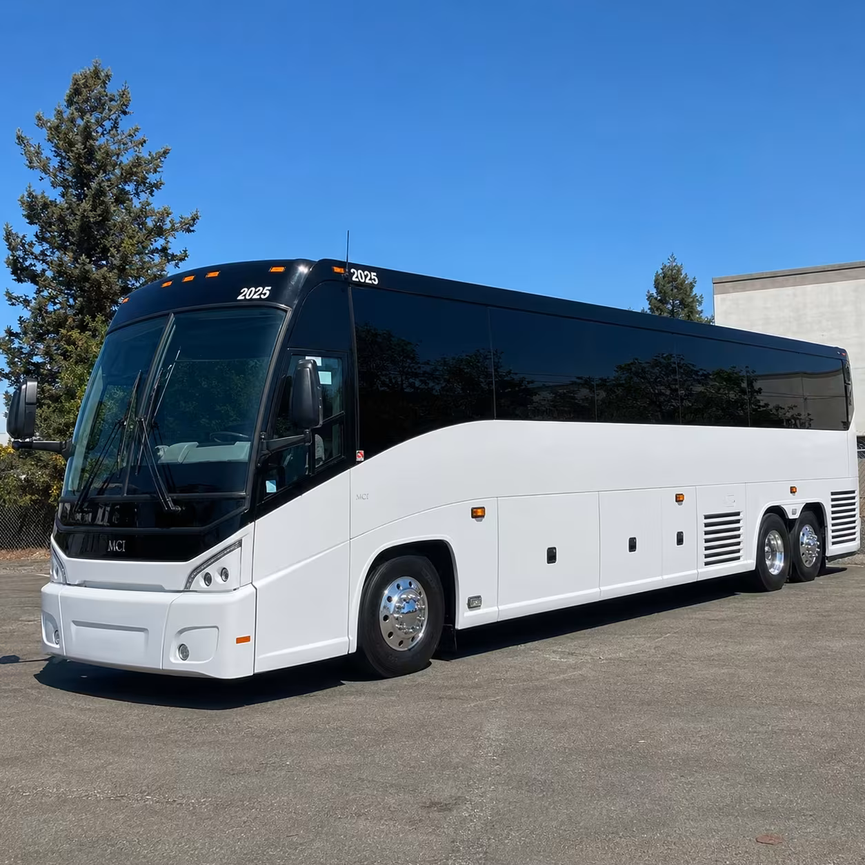 brentwood charter bus rentals to chase center and golden 1 center