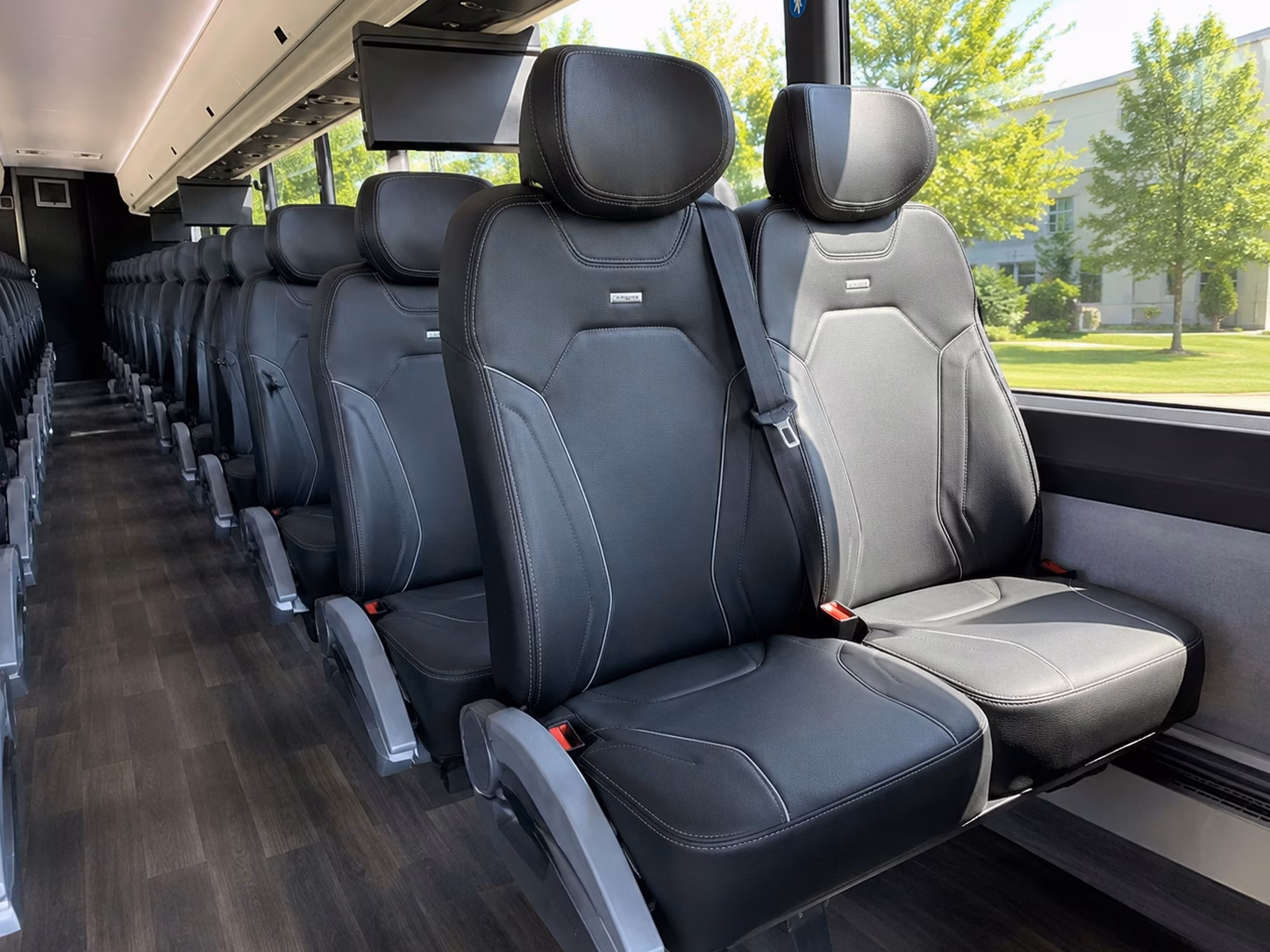 wine country wedding shuttle buses from brentwood to livermore